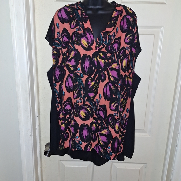Worthington Tops - Worthington Black and Pink Graphic Relaxed Blouse